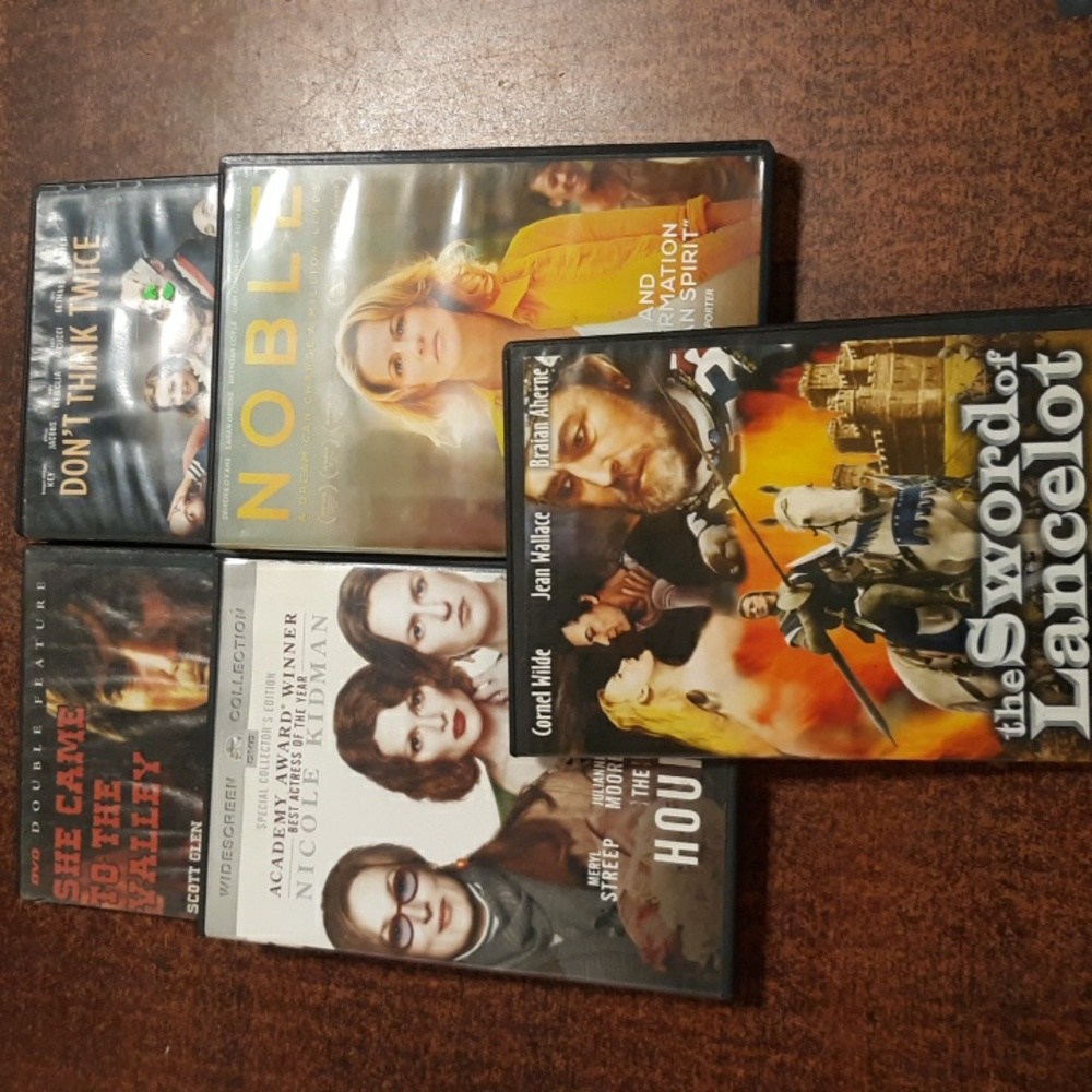 Lot of 5 assorted DVDs (SKU AB5-dvd 4)